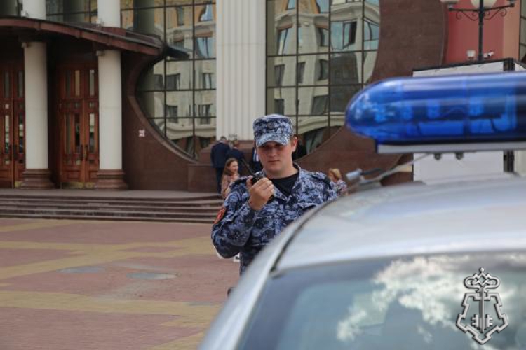 В Мордовии росгвардейцы задержали мужчину за хищение из супермаркета