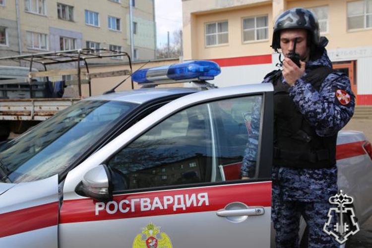  В Мордовии росгвардейцы задержали похитителя «бесплатного» алкоголя